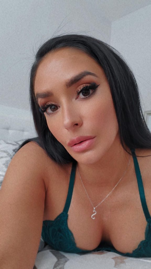 Sheena Ryder porn video
